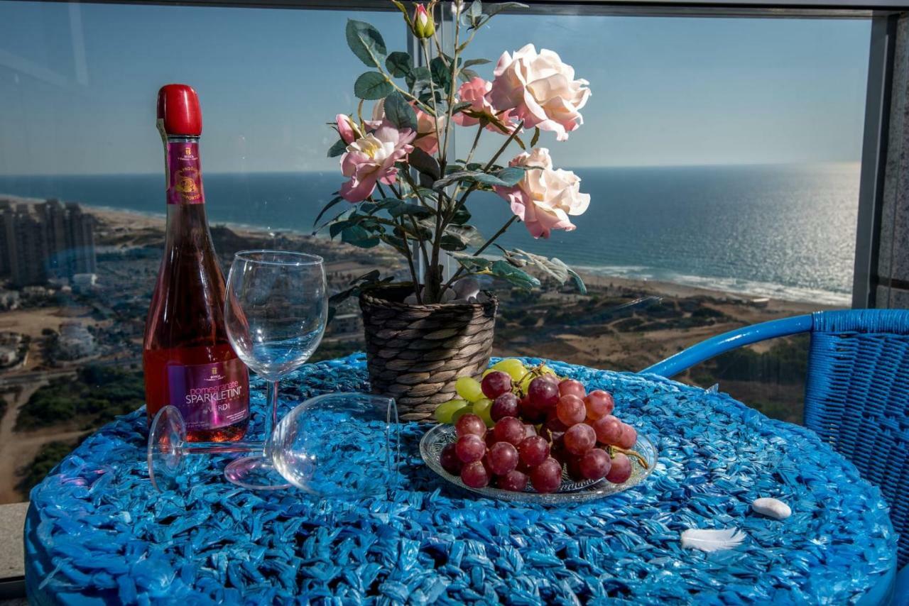 35Th Floor 4 Rooms On The Sea Bat Yam Exteriör bild